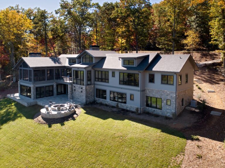 558 Walnut Valley Parkway