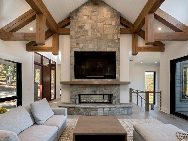 558 Walnut Valley Parkway