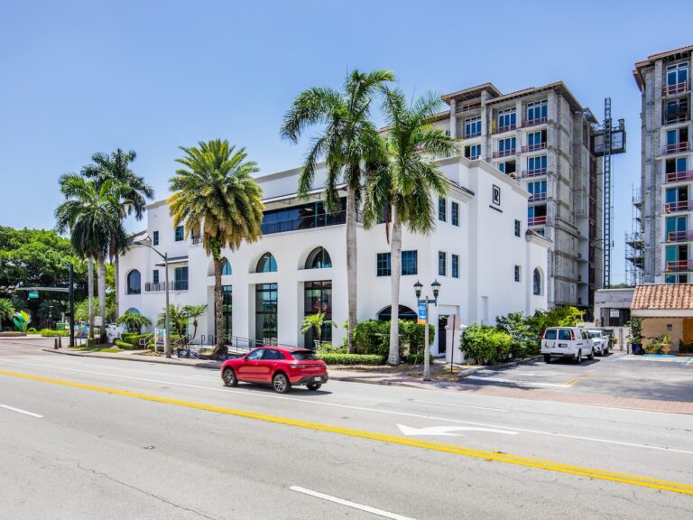 490 E Palmetto Park Rd, Boca Raton, FL