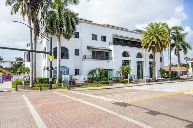 490 E Palmetto Park Rd, Boca Raton, FL