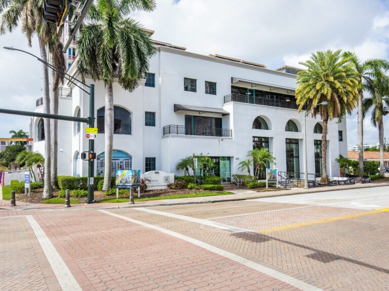 490 E Palmetto Park Rd, Boca Raton, FL