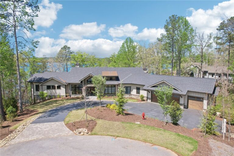 132 Promontory Court Six-Mile, SC