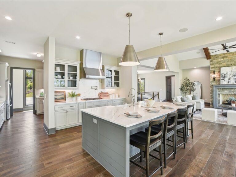 132 Promontory Court Six-Mile, SC