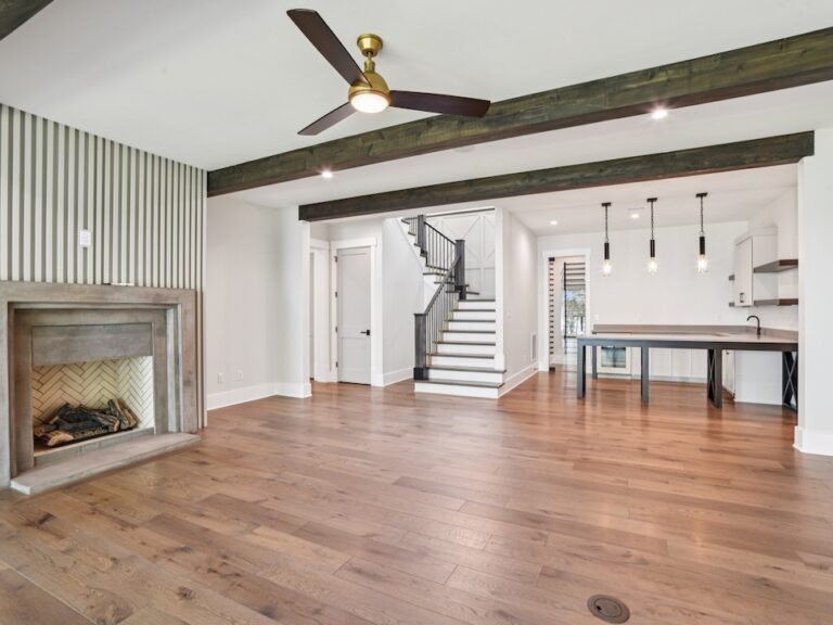 221 Hermitage Dr.