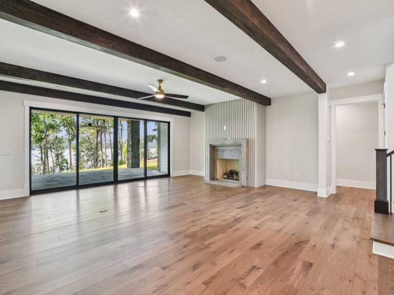 221 Hermitage Dr.
